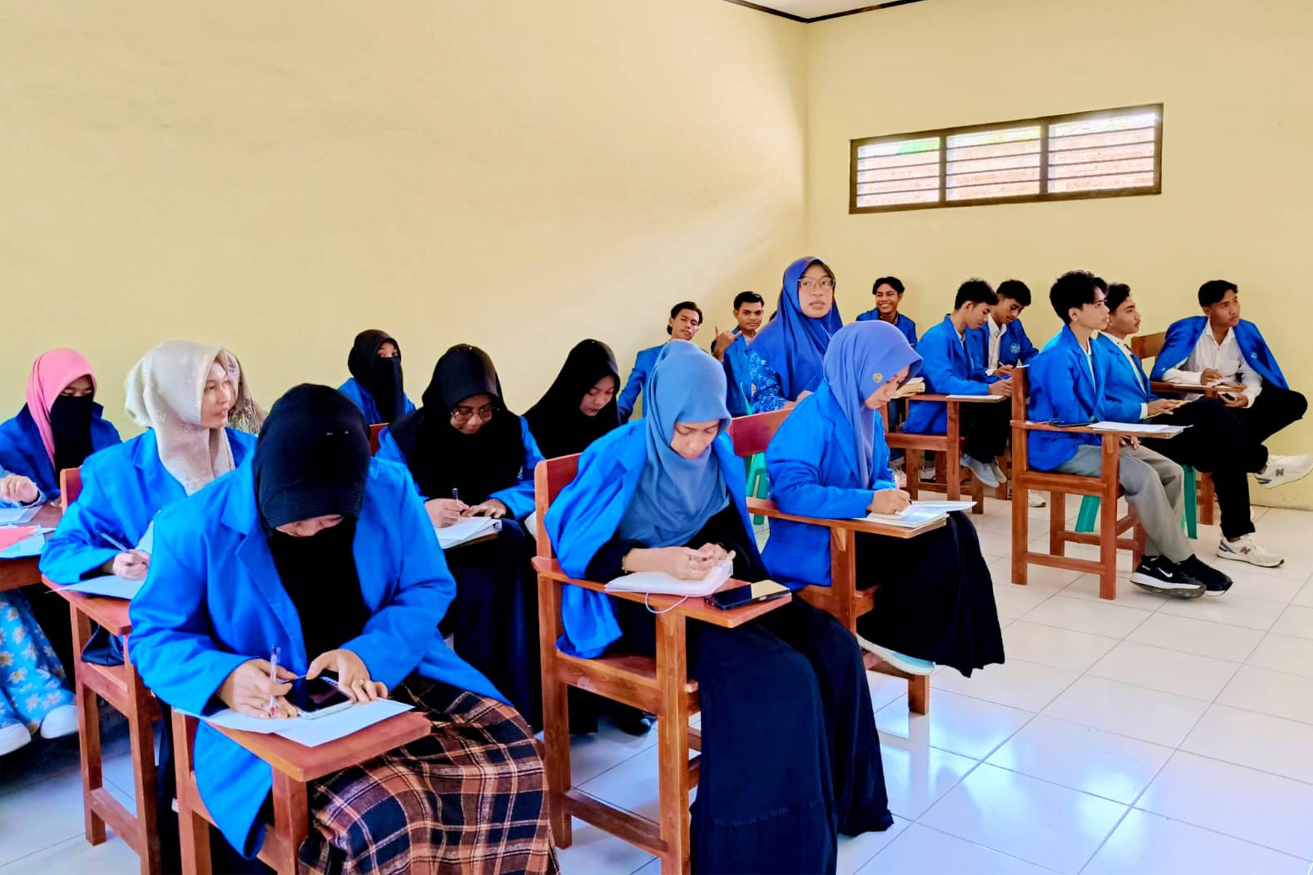 RUANG KELAS RUANG KELAS